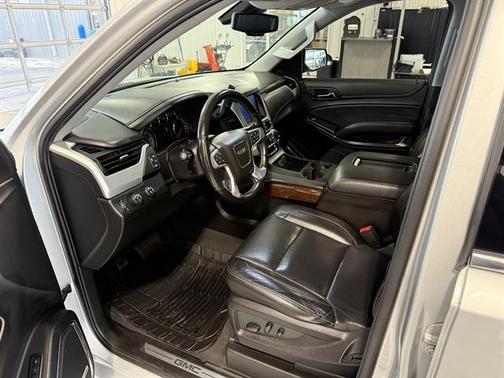 2020 GMC Yukon XL SLT