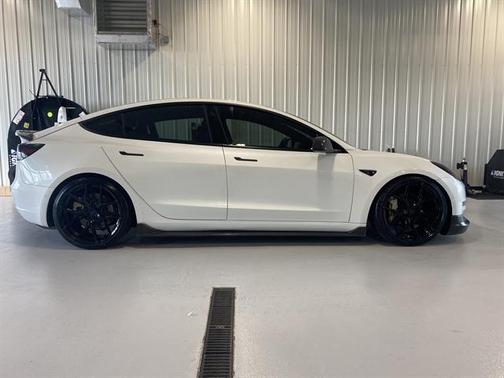2020 Tesla Model 3 Performance