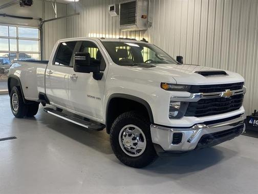 2024 Chevrolet Silverado 3500 LT