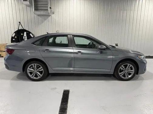 2022 Volkswagen Jetta 1.5T SE