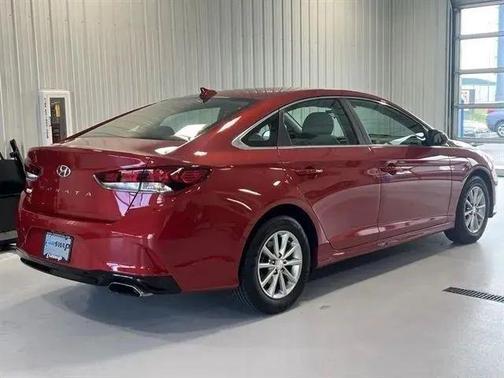 Scarlet Red 2019 Hyundai SONATA SE