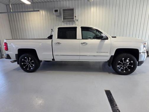 Pearl 2017 Chevrolet Silverado 1500 LTZ