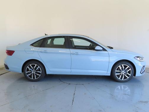 2026 Volkswagen Jetta 1.4T SE