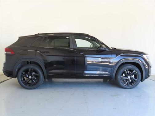 2025 Volkswagen Atlas Cross Sport 2.0T SEL