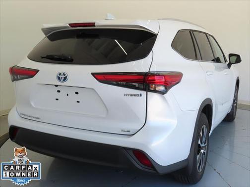 2022 Toyota Highlander Hybrid XLE