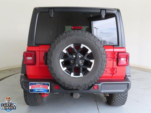 Firecracker Red Clearcoat 2025 Jeep Wrangler Rubicon