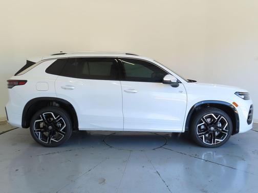 2026 Volkswagen Tiguan 2.0T SEL R-Line 4MOTION