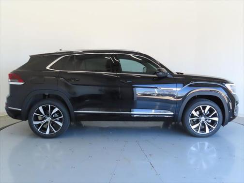 2025 Volkswagen Atlas Cross Sport 2.0T SEL Premium