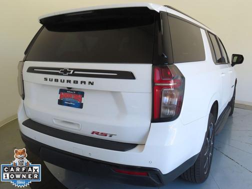 2024 Chevrolet Suburban RST