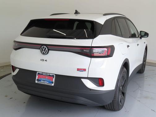 2025 Volkswagen ID.4 Pro