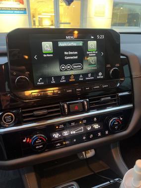 2023 Nissan Pathfinder SL FWD