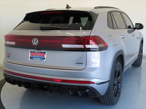 2025 Volkswagen Atlas Cross Sport 2.0T SEL