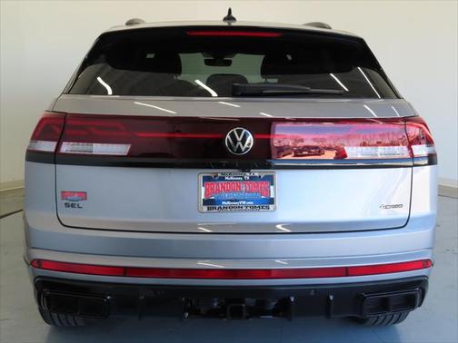 2025 Volkswagen Atlas Cross Sport 2.0T SEL