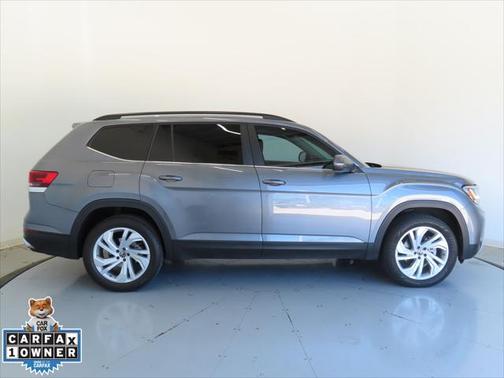 2022 Volkswagen Atlas 3.6L SE w/Technology