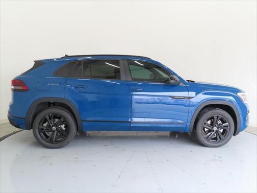 2025 Volkswagen Atlas Cross Sport 2.0T SEL