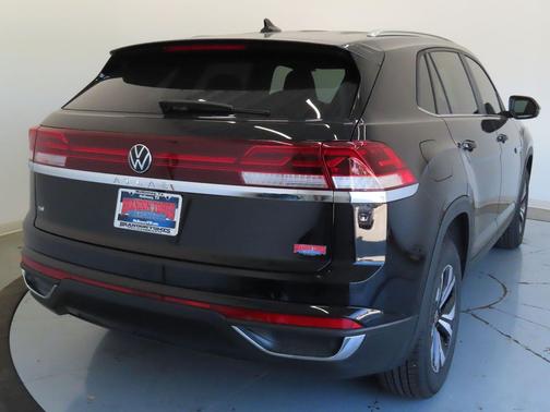 2026 Volkswagen Atlas Cross Sport 2.0T SE