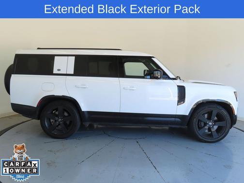 2024 Land Rover Defender 130 P400 X-Dynamic SE