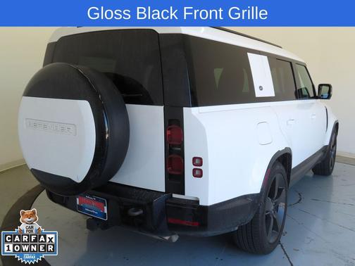 2024 Land Rover Defender 130 P400 X-Dynamic SE