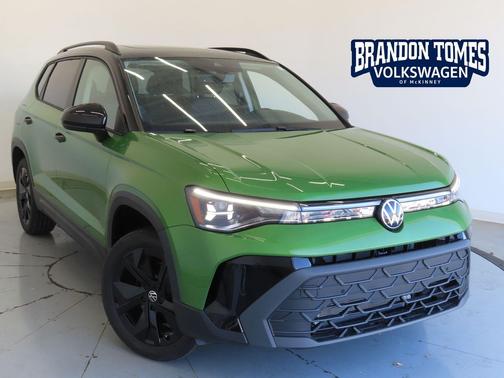 2026 Volkswagen Taos SE Black