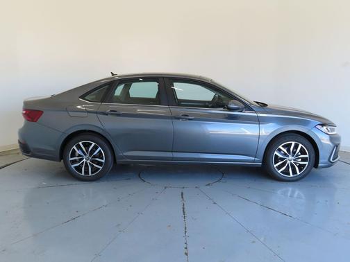 2026 Volkswagen Jetta 1.4T SE