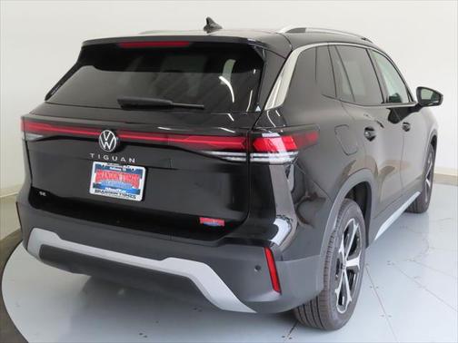 2025 Volkswagen Tiguan 2.0T SE