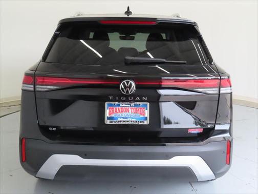 2025 Volkswagen Tiguan 2.0T SE