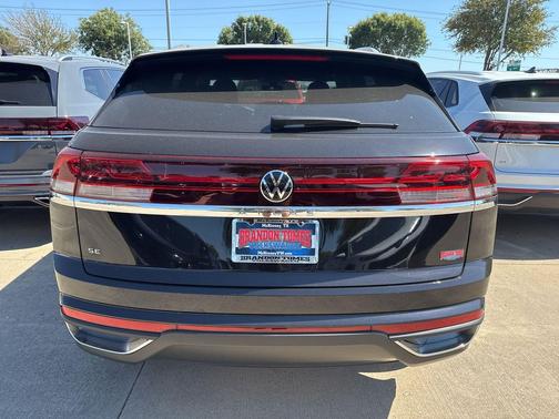 2026 Volkswagen Atlas Cross Sport 2.0T SE
