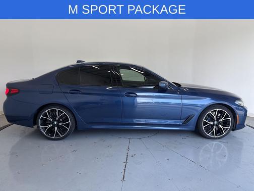 2022 BMW 540 i