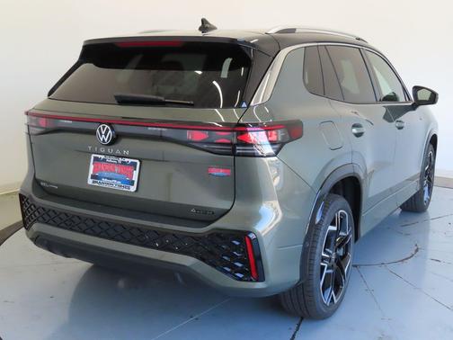 2026 Volkswagen Tiguan 2.0T SEL R-Line 4MOTION