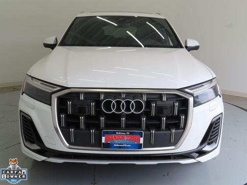 White 2025 Audi Q7 55 Premium Plus