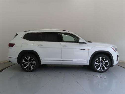 2025 Volkswagen Atlas 2.0T SEL Premium R-Line 4MOTION