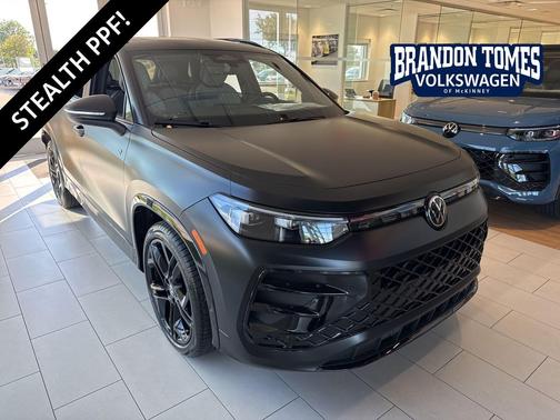 2025 Volkswagen Tiguan 2.0T SE R-Line Black