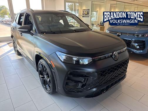 2025 Volkswagen Tiguan 2.0T SE R-Line Black