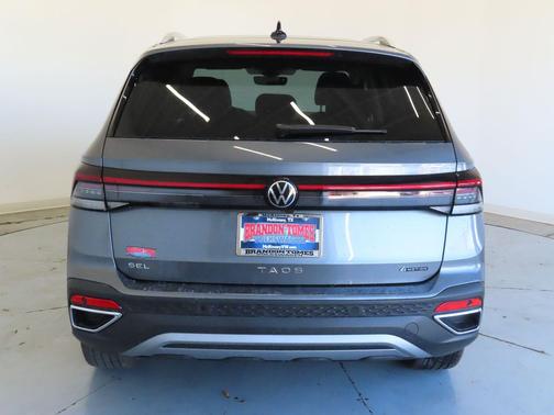 2026 Volkswagen Taos SEL