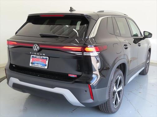 2025 Volkswagen Tiguan 2.0T SE