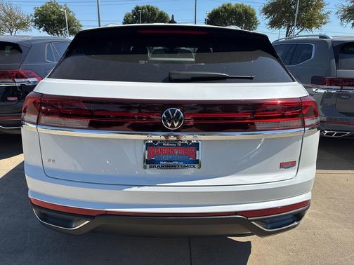 2026 Volkswagen Atlas Cross Sport 2.0T SE