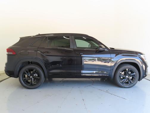 2025 Volkswagen Atlas Cross Sport 2.0T SEL