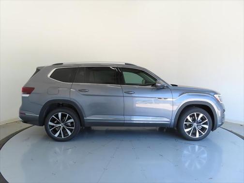 2025 Volkswagen Atlas 2.0T SEL Premium R-Line 4MOTION