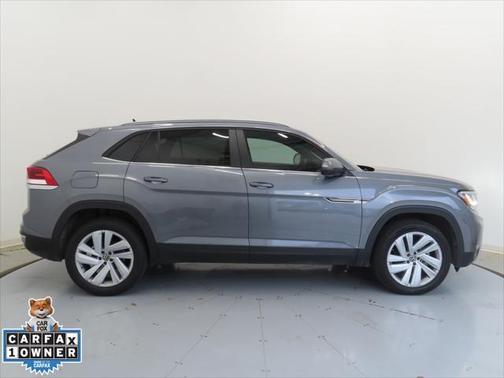 2022 Volkswagen Atlas Cross Sport 2.0T SE w/Technology 4MOTION
