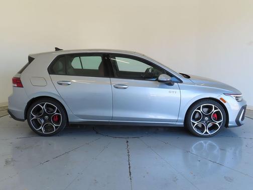 2026 Volkswagen Golf GTI 2.0T S DSG