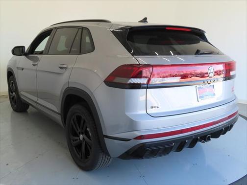 2025 Volkswagen Atlas Cross Sport 2.0T SEL