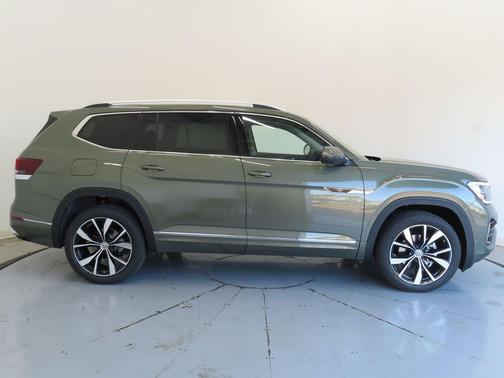 2026 Volkswagen Atlas 2.0T SEL Premium R-Line 4MOTION