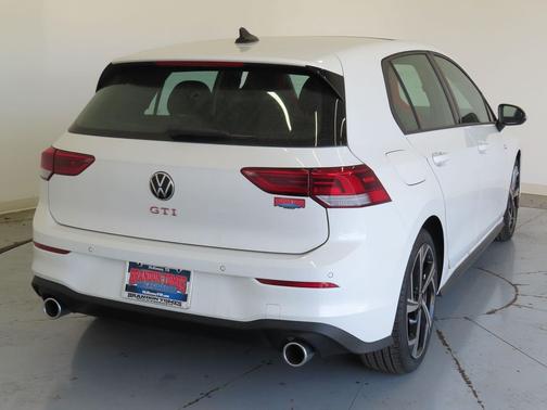 2026 Volkswagen Golf GTI 2.0T SE DSG