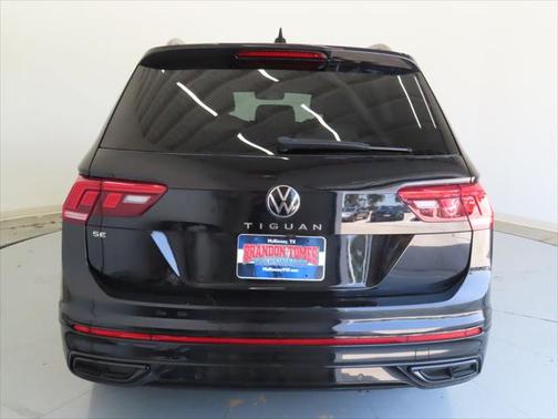 2022 Volkswagen Tiguan 2.0T SE R-Line Black
