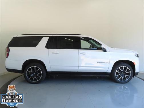 2023 Chevrolet Suburban RST