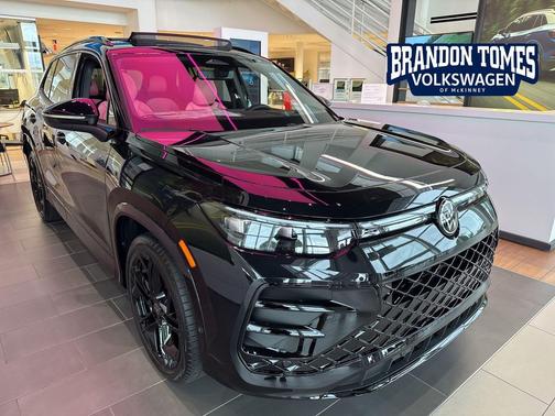 2025 Volkswagen Tiguan 2.0T SE R-Line Black