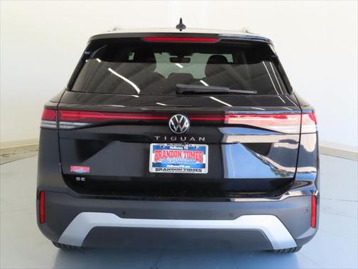 2025 Volkswagen Tiguan 2.0T SE