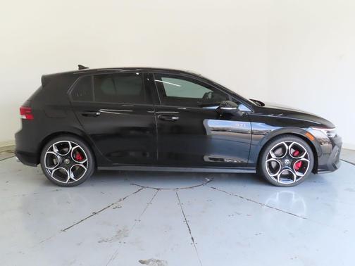 2025 Volkswagen Golf GTI 2.0T S DSG