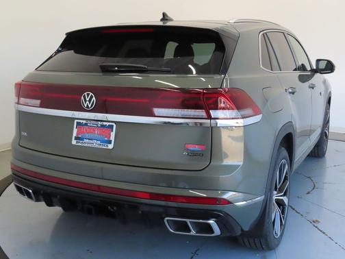 2026 Volkswagen Atlas Cross Sport 2.0T SEL Premium