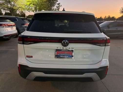2025 Volkswagen Tiguan 2.0T S